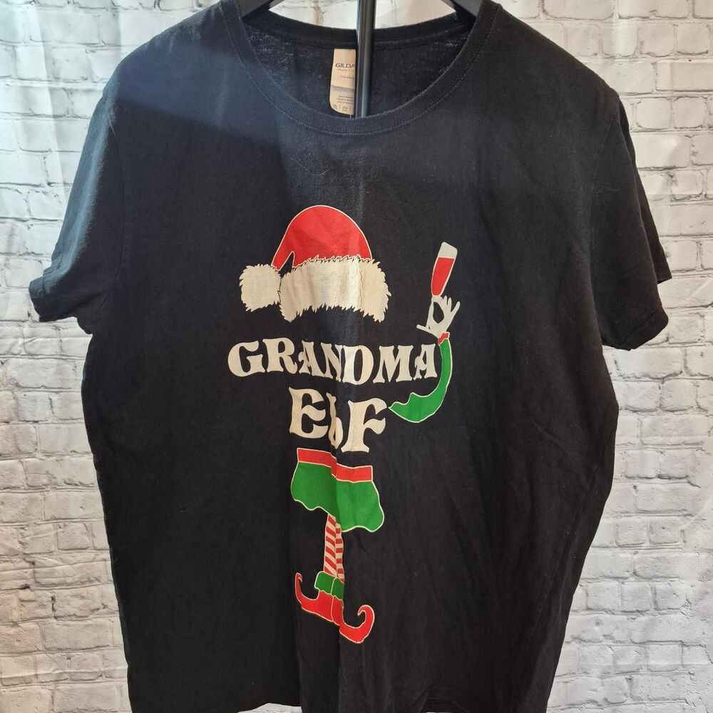 Gildan Women's Black T-shirt